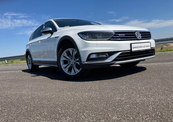 Volkswagen Passat cena 59900 przebieg: 273254, rok produkcji 2015 z Tychy małe 631